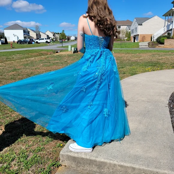 Ocean Blue Prom Dress - Picture 9 of 13